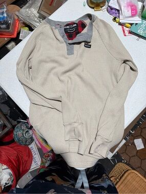 Warm waffle material FLAG NOR FAIL Size S long sleeve in crème with buttons